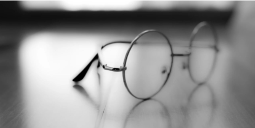 老花眼門(mén)診